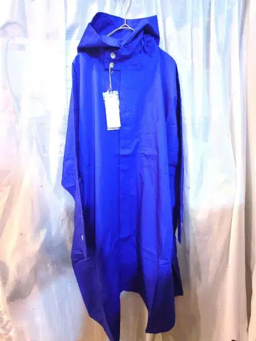 ista-ire 미사용 새상품 후드 부착 코트 파랑