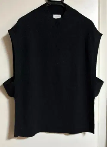 그린 라벨 리브 편직 블랙 사이드 오픈 니트 베스트