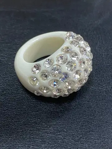 팁 토 플라스틱 반지 큐빅