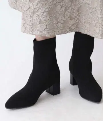 opaque.clip 삭스부츠