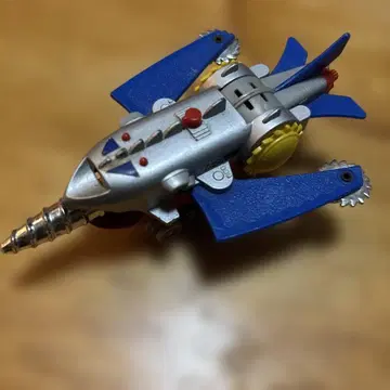 공룡 대전쟁 아이젠보그 아이젠보그호 츠부라야 프로덕션 타미