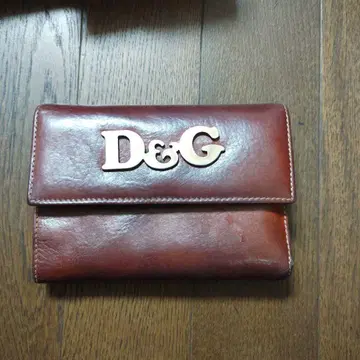 D&G 브라운 가죽 지갑