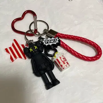 주렁주렁 키링 KAWS