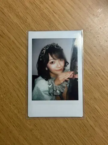 CUTIE STREET 큐스토 이타쿠라 카나 데뷔 의상 폴라로이드