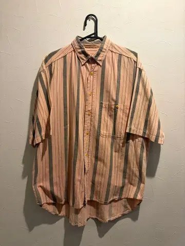 스트라이프 반팔 셔츠 핑크 그레이