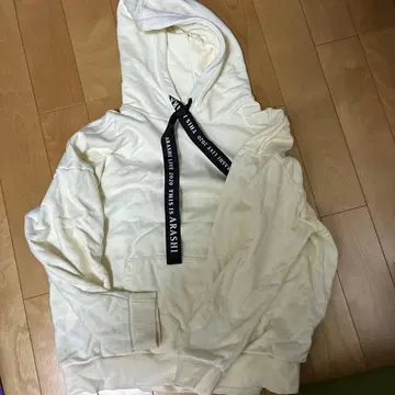 ARASHI LIVE 2020 후디 크림색