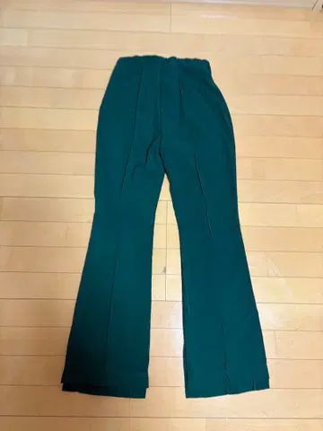 EMODA 그린 플레어 팬츠