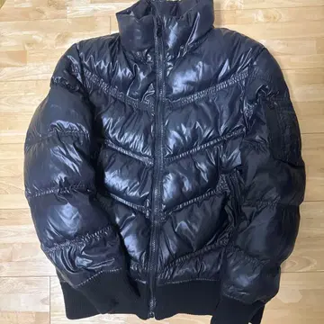 레어 올드 유니클로 프리미엄 다운 자켓 y2k 육중한 광택 짧은 기장