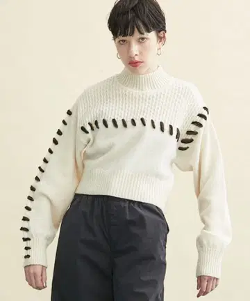 INella*핸드 스티치 숏 니트*화이트,화이트*STUDIOUS