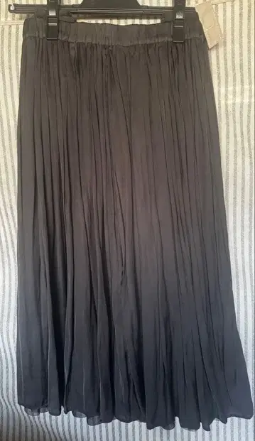 루니 블랙 플리츠 스커트 리버서블 사이즈 36