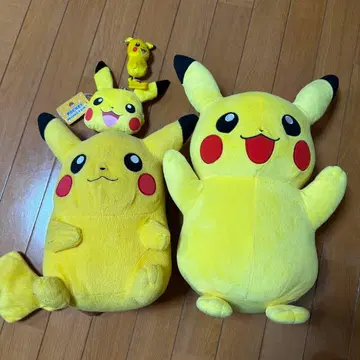 피카츄 봉제 인형 세트