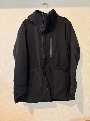 유니클로 하이브리드 다운 후드티 UNIQLO