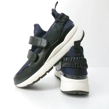 츠모리치사토 워크 스니커즈 벨크로 네이비 24cm 새상품급