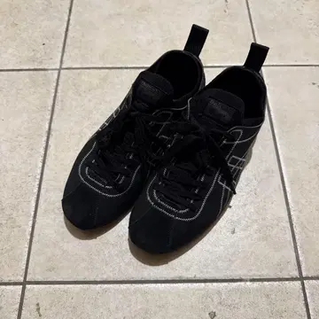 오니츠카타이거 스크로우 블랙