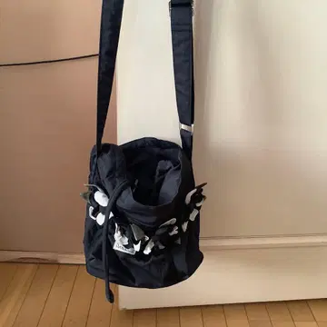 Potechino 플라워 장식 숄더백 블랙