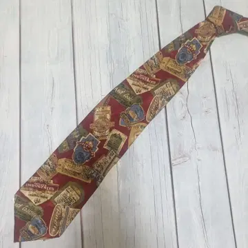 실크제 빨간색 라벨 디자인 넥타이