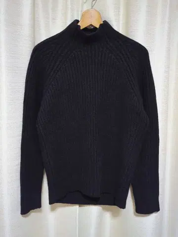 tomorrowland 스펀지 메리노 하이넥 니트