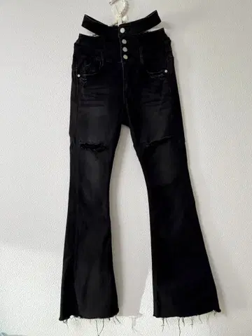 EMODA 블랙 부츠컷 데님