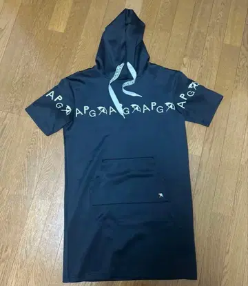 APGA 후드 부착 원피스 블랙