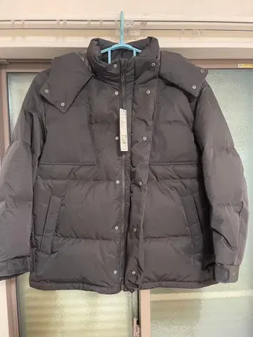 미사용 새상품 UNIQLO 오버 사이즈 다운 파카 4XL 블랙