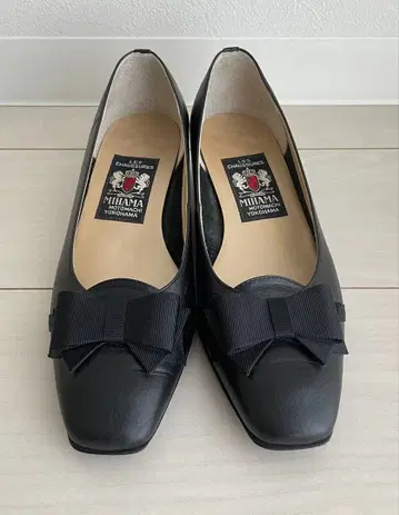 MIHAMA 미하마 펌프스 24 블랙