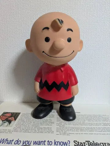행거포드 찰리 브라운 피규어