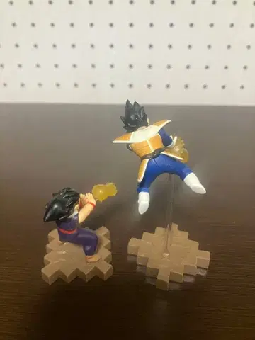 드래곤볼 손오공 베지터 피규어 세트