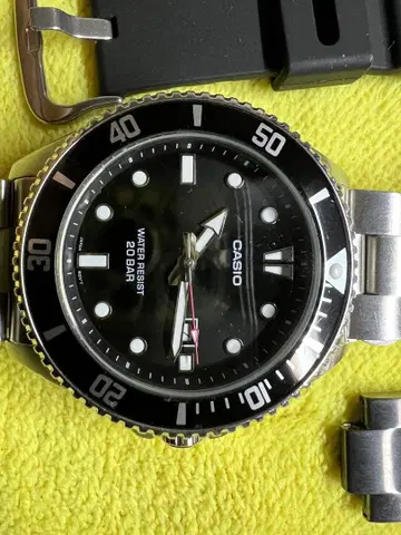 CASIO 손목시계 쿼츠 방수 20BAR MDV-107-1A1JF