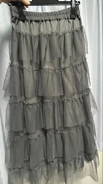 그레이 튤 프릴 롱 스커트