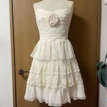 지저스 디아망테 장미 드레스