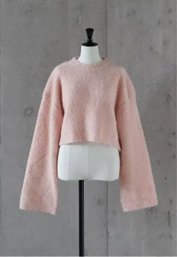 roughlow 부클레 숏 니트 미사용 새상품 핑크