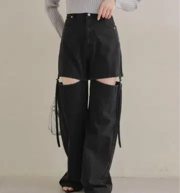 chico 사이드 벨트 슬릿 데님 팬츠 블랙 사이즈 1