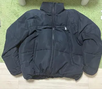 블랙 다운 자켓 지퍼 포함