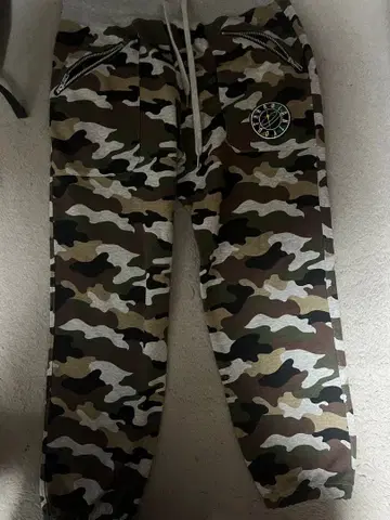 Radiant Youth 카모플라쥬 바지