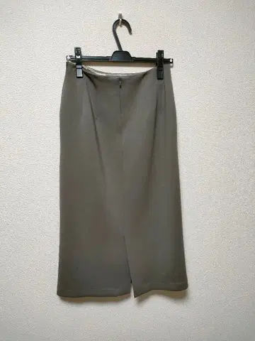 BEARDSLEY (비어즐리) 종이상자 타이트 스커트 모카