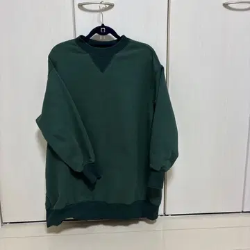 BEAMS BOY 다크 그린 맨투맨