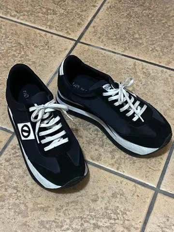 NO NAME 스니커즈