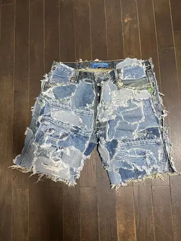 데미지 가공 데님 숏팬츠