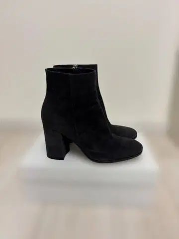 잔비토 로시 블랙 스웨이드 앵클부츠