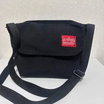 맨해튼 포티지 숄더백 블랙