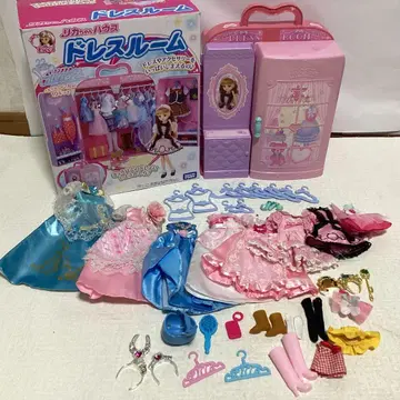 리카짱 리카짱하우스 드레스룸