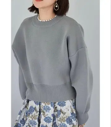 &.NOSTALGIA 노스탤지어 펄 넥 다이빙 니트 풀오버