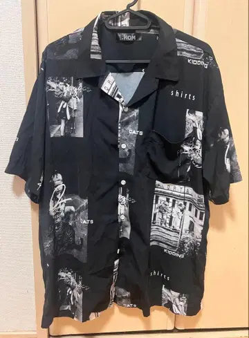 .kom 흑백 프린트 반팔 셔츠 남녀 공용 프리 사이즈 선착순