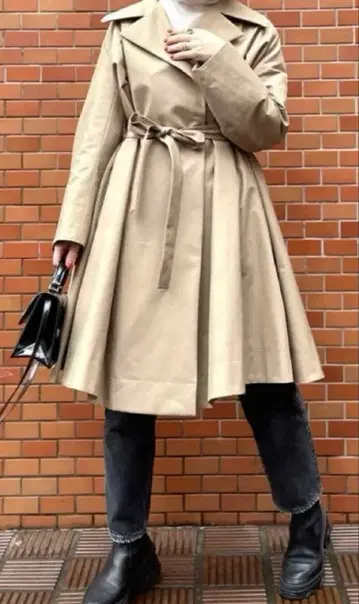 AMARC 아마트 오쿠사 나오코 트렌치코트