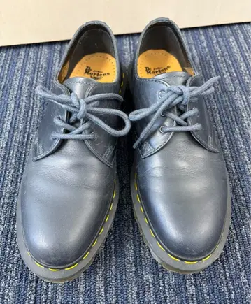 닥터마틴 23775 3홀 신발