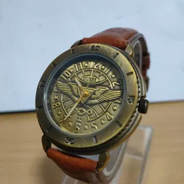 GUESS 남성용 쿼츠 시계 배터리 포함 작동품