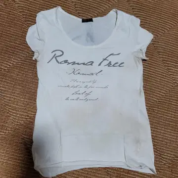 goa feathers necklace 무라염 프린트 T셔츠