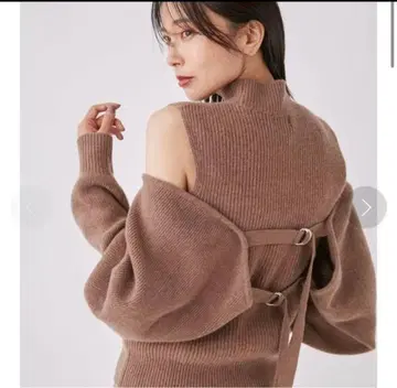 [ FRAY I.D ] 아이보리 리브 하이넥 스웨터