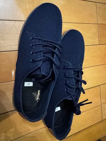 네이비 스니커즈 사이즈 42