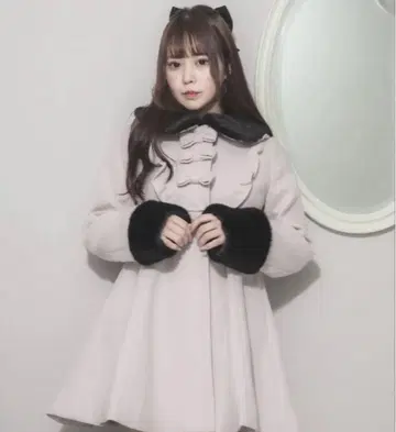 pium 요크 프릴 리본 도리 코트